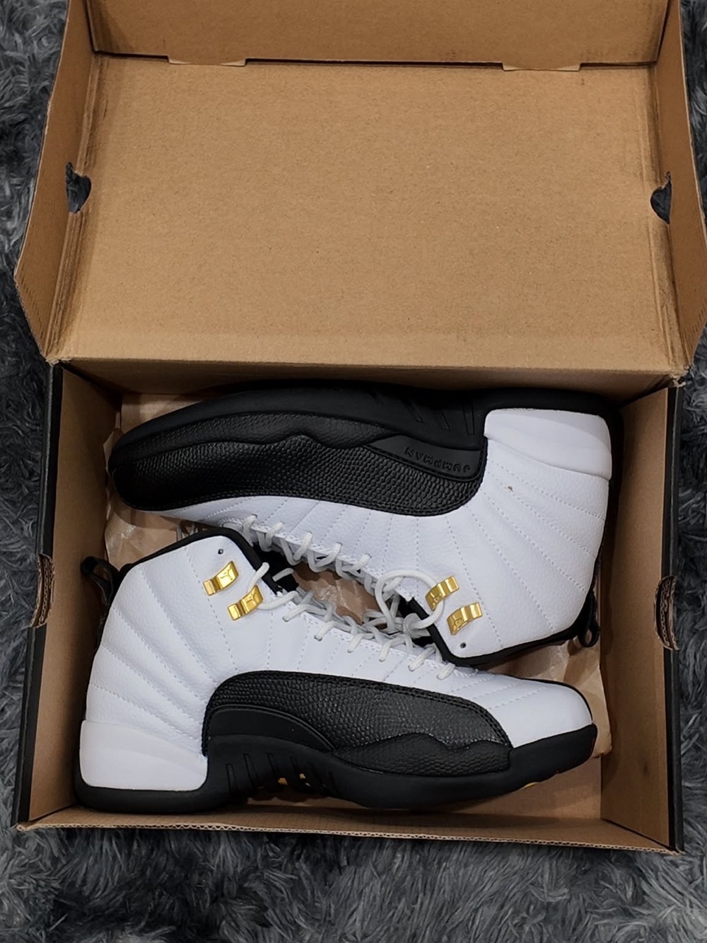 Jordan Men’s Basketball Shoes White/Black with Gold Accents